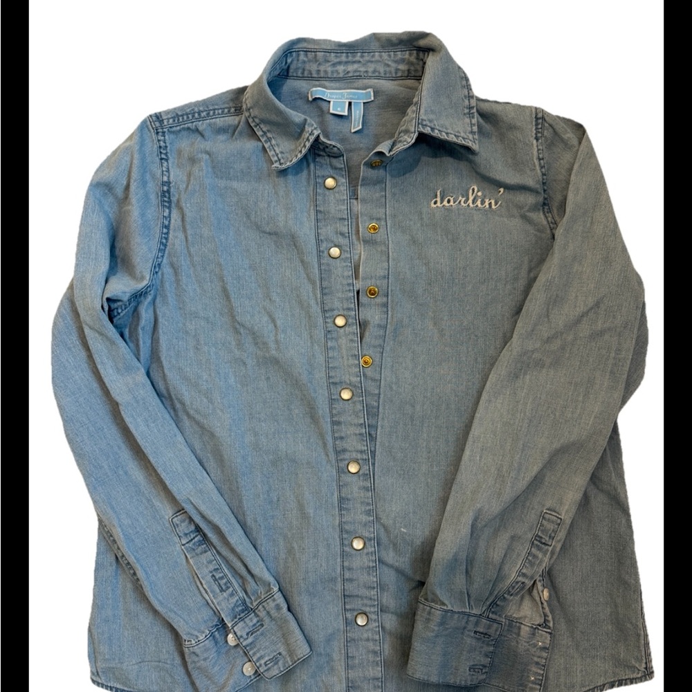 Draper James denim chambray button down pearl snap Darlin’ top size 6